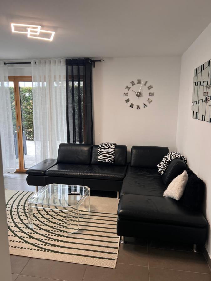 Appartement Red Jardin Tres Calme Saint-Louis  Buitenkant foto